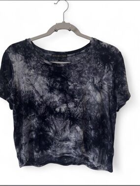 Elite Collection Black Tie-Dye Crop Top